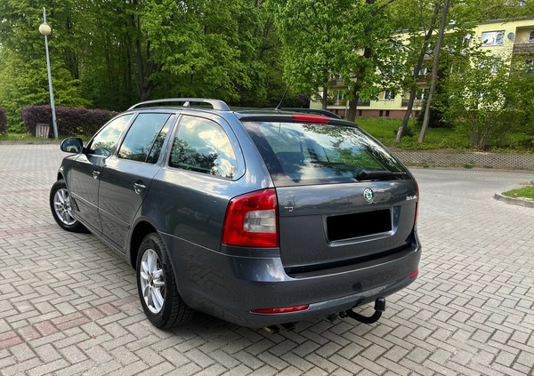 Skoda Octavia cena 18777 przebieg: 251214, rok produkcji 2010 z Kielce małe 172
